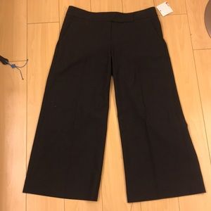 💥Laundry by Shelli Segal💥 Capri trousers. NWT